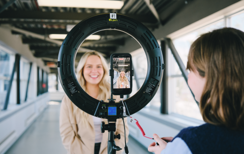 Communication dans les médias
