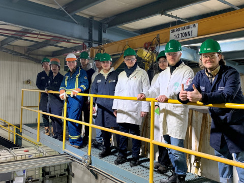 Des étudiants de Procédés industriels, en visite chez GFL, une entreprise spécialisée dans le traitement de l'eau.