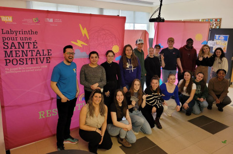 Aperçu de bannières du nouveau Labyrinthe pour la santé mentale positive du Cégep de Jonquière.